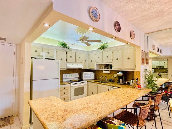 Property Photo:  257 S Cypress Road 443  FL 33060 