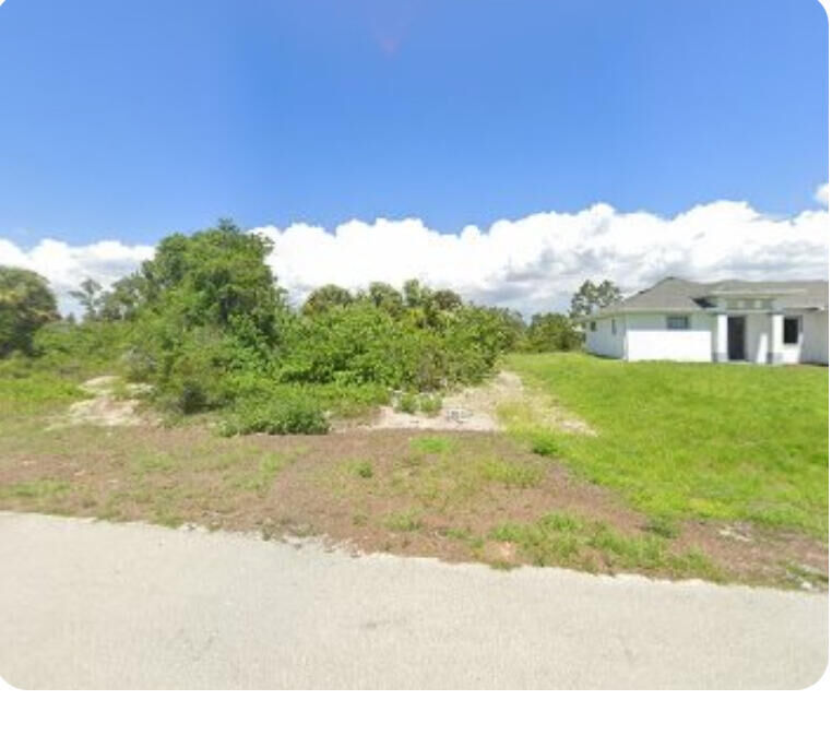 Property Photo: 929 Oxford Avenue S FL 33974