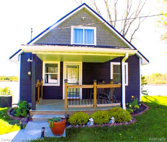 Property Photo:  3943 Wice Drive  MI 48624 