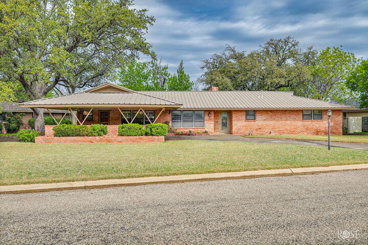 Property Photo:  2504 Douglas Drive  TX 76904 