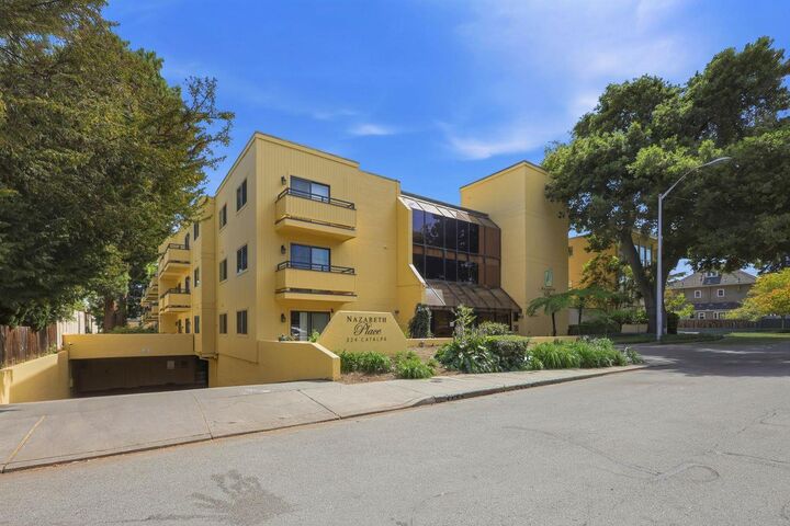Property Photo:  324 Catalpa Street 111  CA 94401 