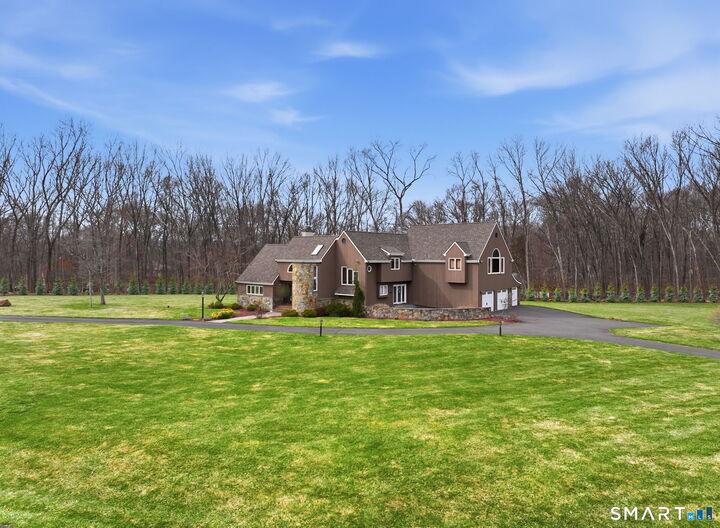 Property Photo:  28 East Ridge Court  CT 06410 