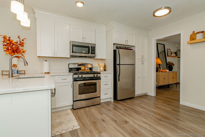 Property Photo:  27 Deer Run Trail  CT 06042 