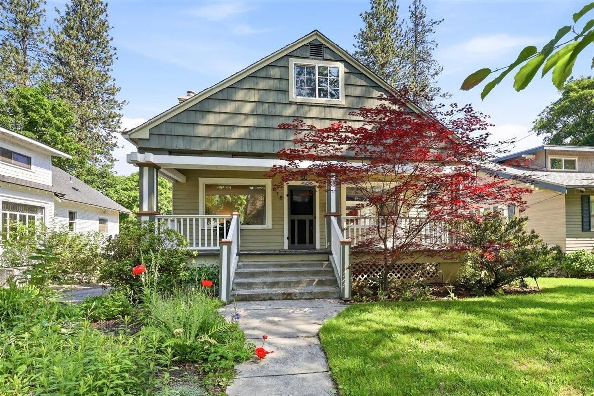 Property Photo:  618 W 17th Ave  WA 99203 