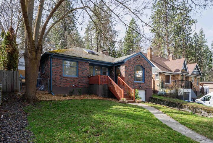 Property Photo:  1110 E 19th Ave  WA 99203 