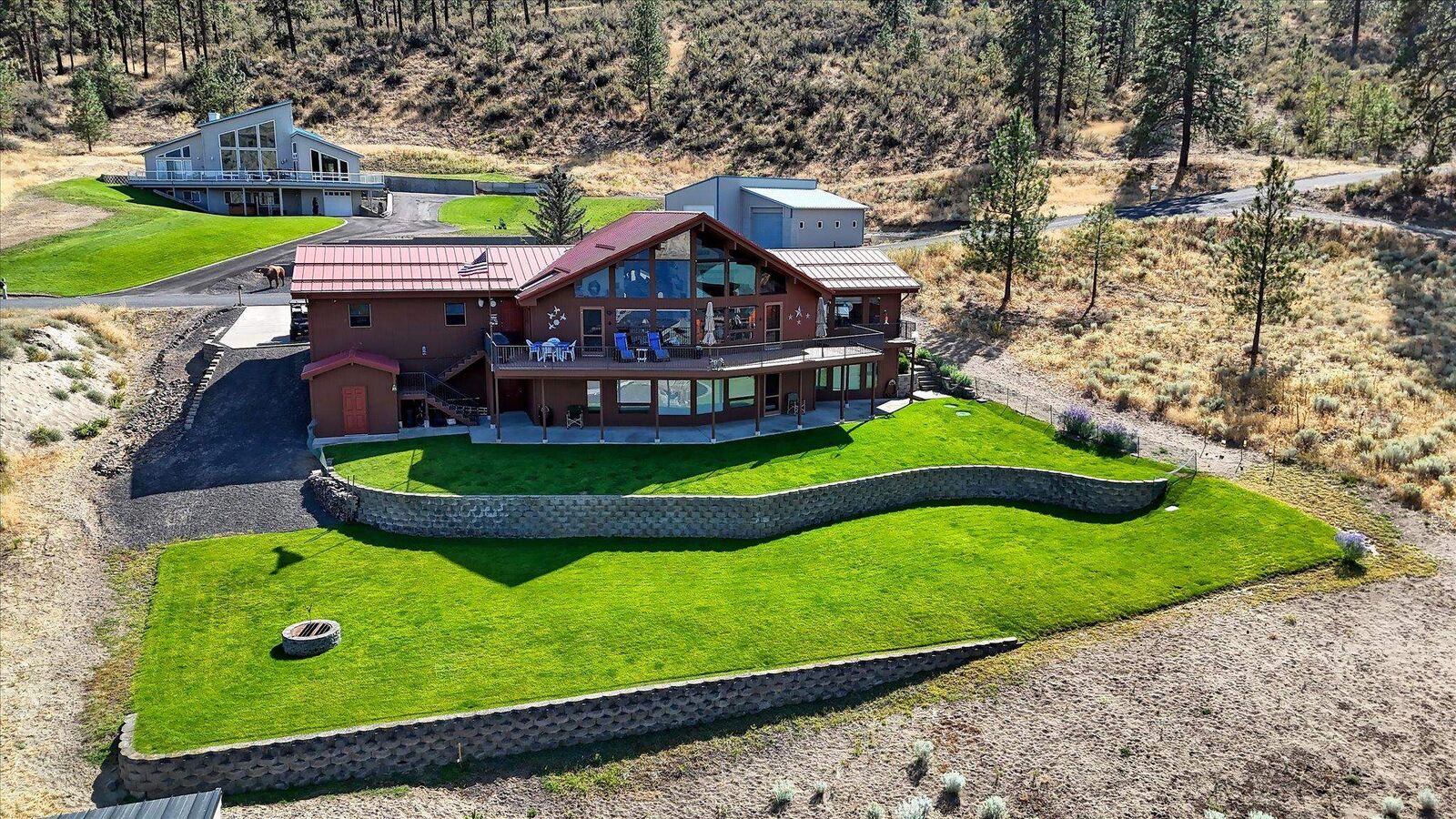 Property Photo:  16547 Whitelaw Rd. E  WA 99185 