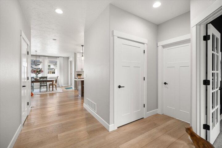 Property Photo:  1706 S Morningside Heights Dr  WA 99016 