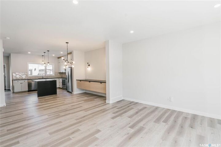 Photo de la propriété: 803 2nd Street E SK S7H 1P8