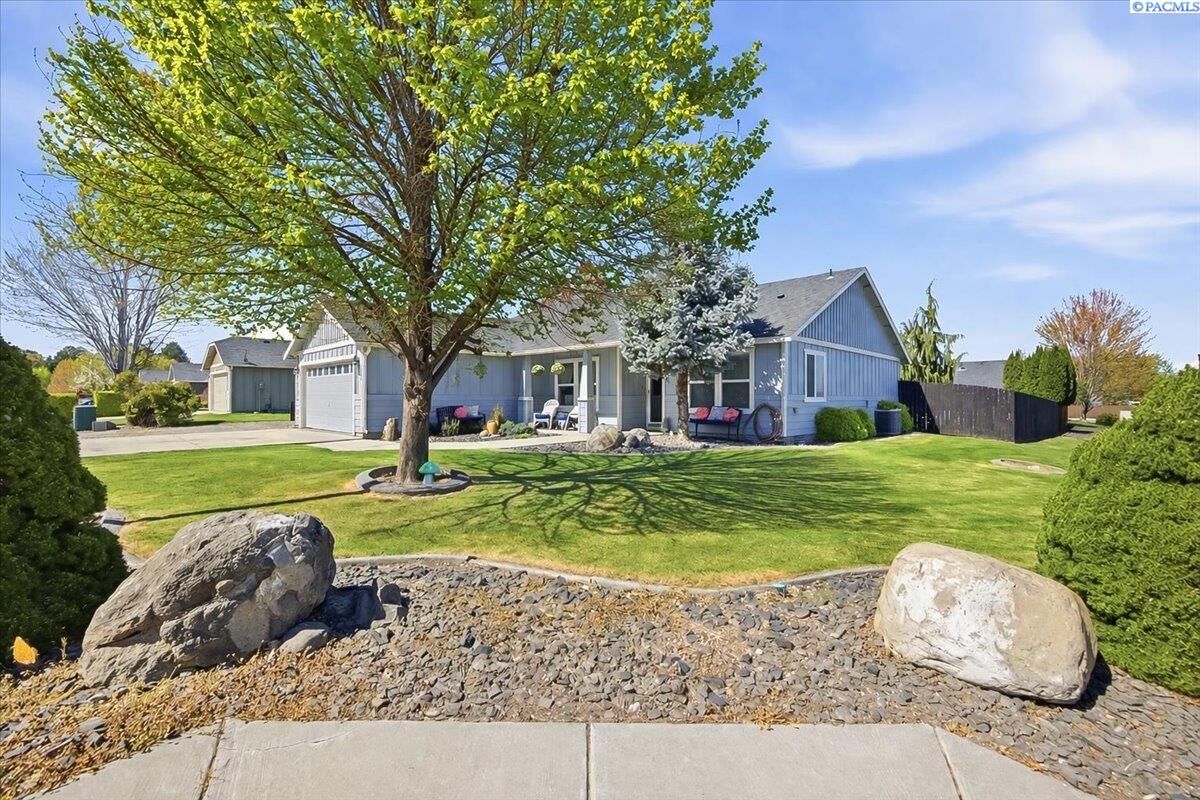 Property Photo:  6500 W 6th Ave  WA 99336 