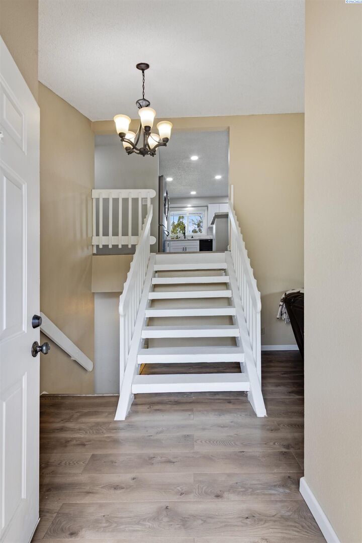 Property Photo: 5424 Fern Loop WA 99353