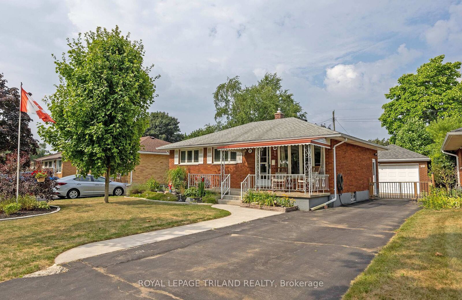 Property Photo: 107 Susan Avenue ON N5V 2G3