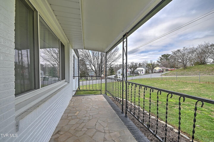 Property Photo:  1017 Harding Avenue  TN 37604 