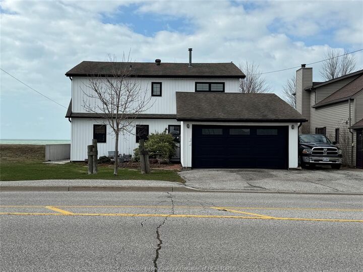 198 Robson Road — photo 1