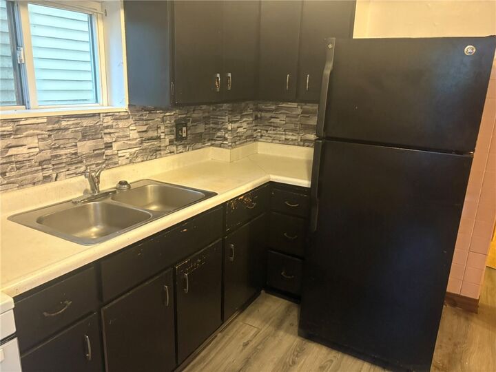 Property Photo: 3314 Oakland St PA 15132