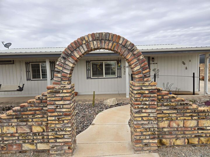 Property Photo: 11464 E 34 Pl AZ 85367