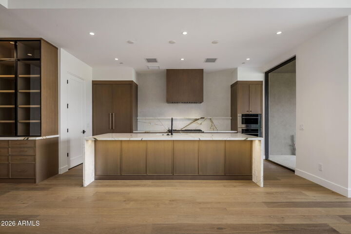 Property Photo:  37200 N Cave Creek Road 2102  AZ 85262 