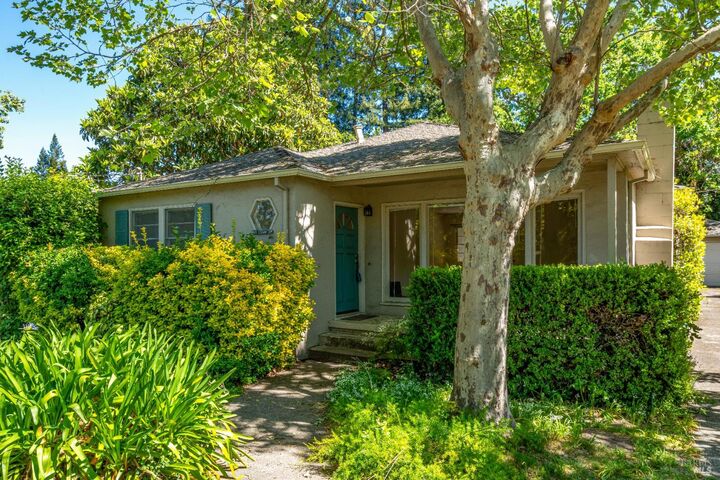 Property Photo:  1034 Stewart Street  CA 95404 