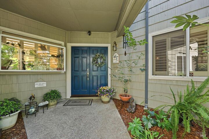 Property Photo:  2092 Stonefield Lane  CA 95403 