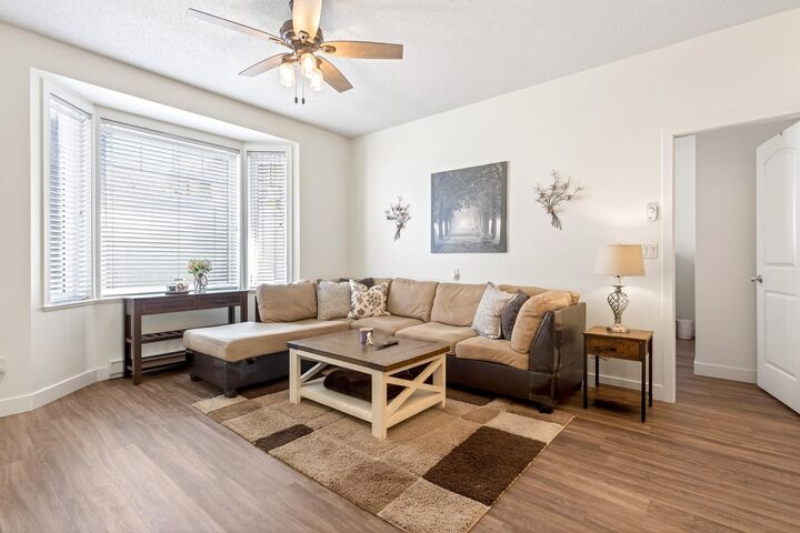 Property Photo: 32501 Fraser Crescent 22 BC V2V 1C5