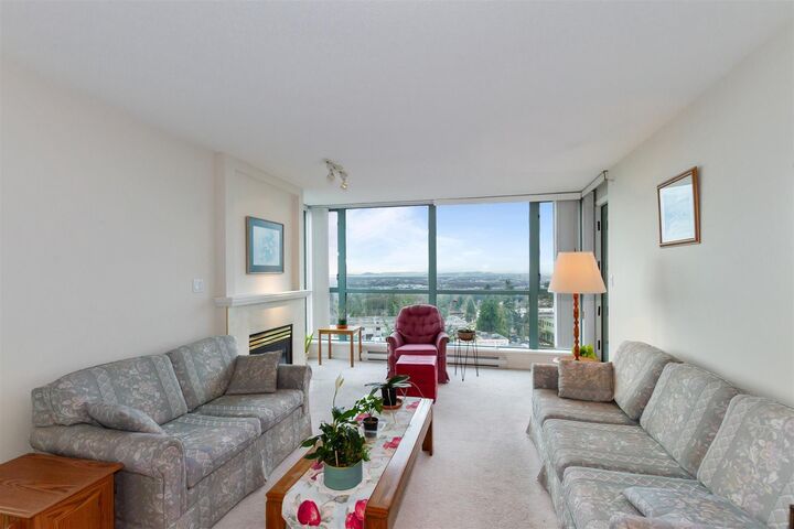 6622 Southoaks Crescent 906 — photo 1