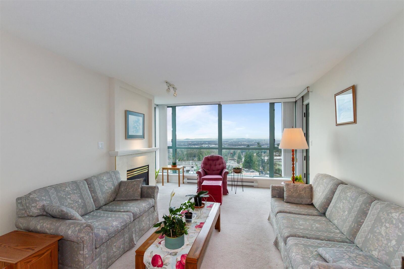 Property Photo: 6622 Southoaks Crescent 906 BC V5E 4K2