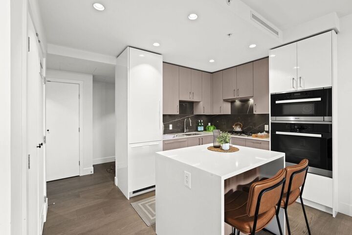 Property Photo: 1675 Lions Gate Lane 201 BC V7P 3B4