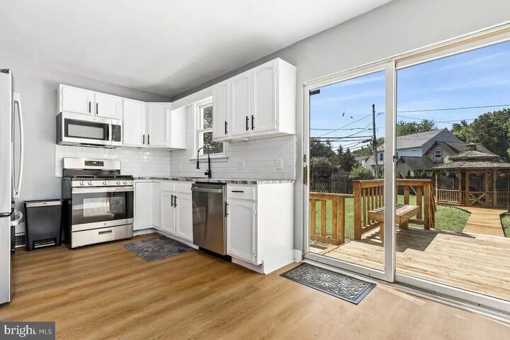 Property Photo: 301 Beverley Place MD 21037