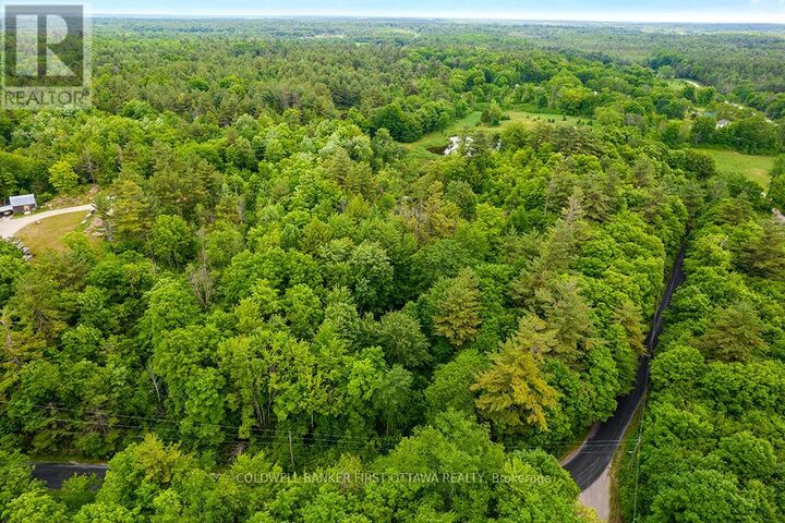 Property Photo:  408 Doran Road  ON K0H 2B0 