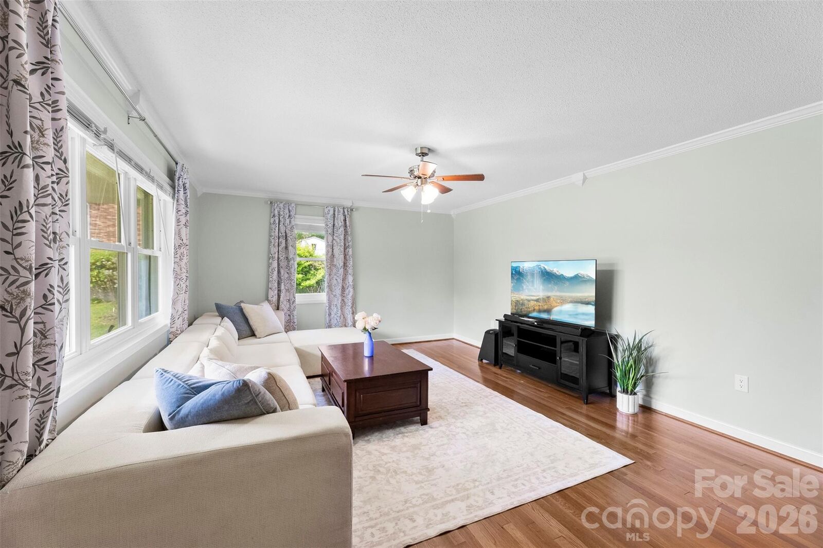 Property Photo: 2200 Simmons Street NC 28052
