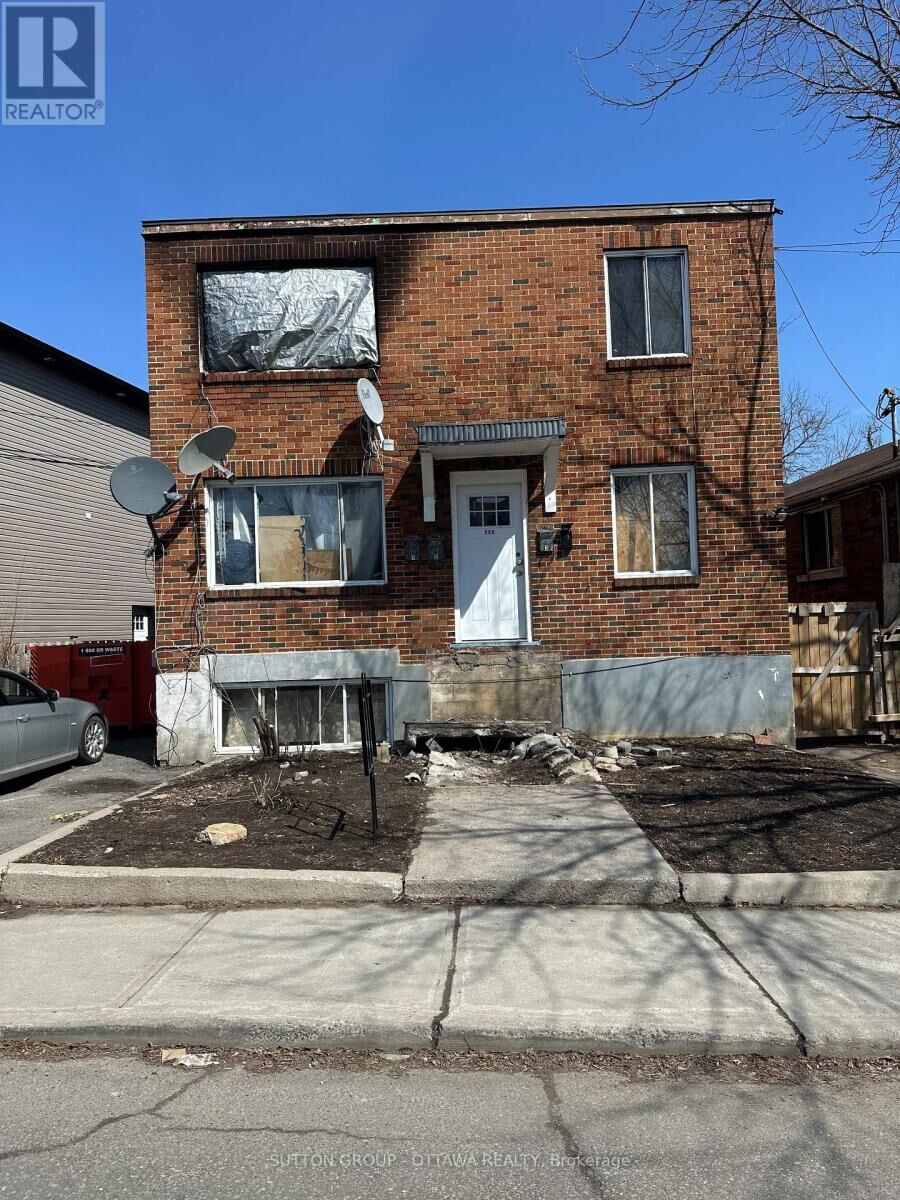 Property Photo:  255 Granville Street  ON K1L 6Z3 
