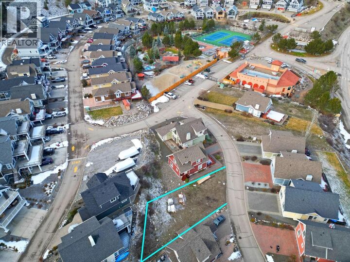 Property Photo:  6705 Marbella Loop 359  BC V1Z 3R8 