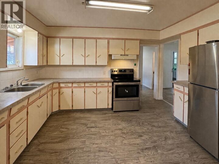 Property Photo: 1175 Second Avenue BC V2G 1X7