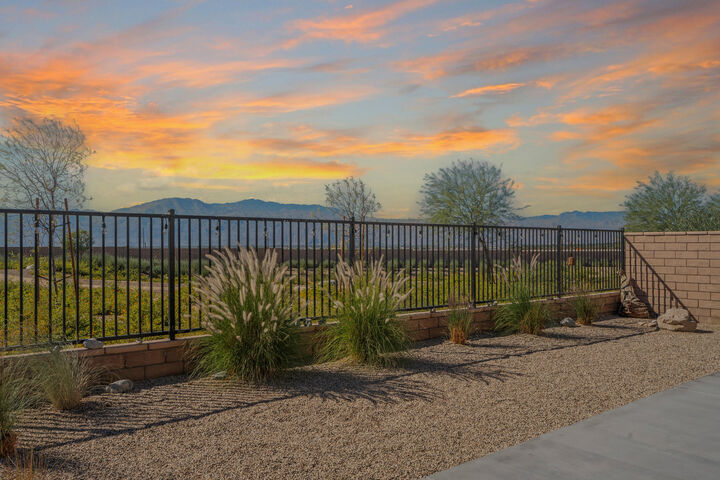 Property Photo:  85413 Giorno Court  CA 92203 