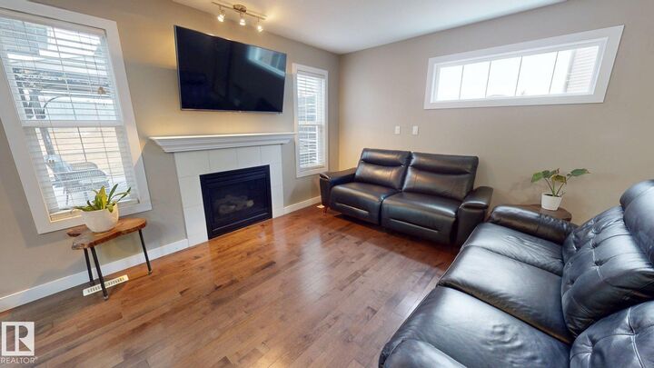Property Photo: 3885 Gallinger Loop NW AB T5T 4G6