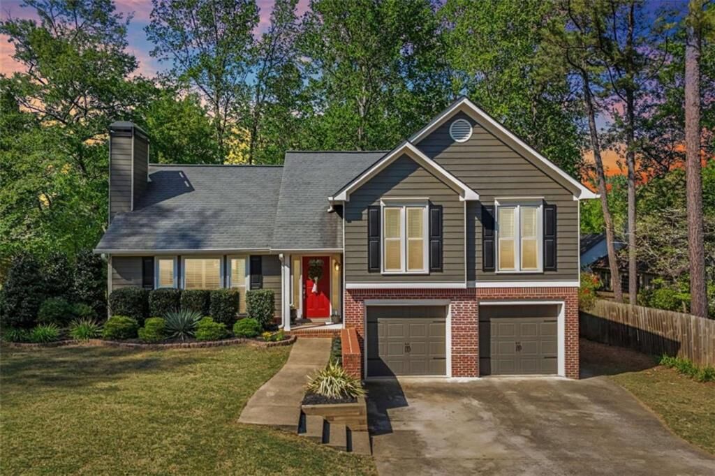 Property Photo:  649 Radford Circle  GA 30188 