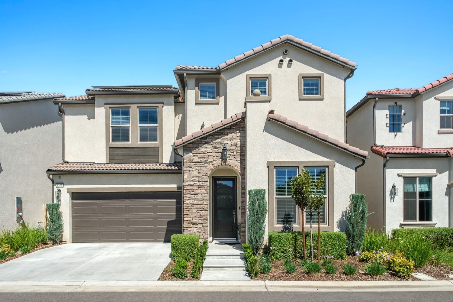 Property Photo: 1530 E Via Lupino Drive CA 93730
