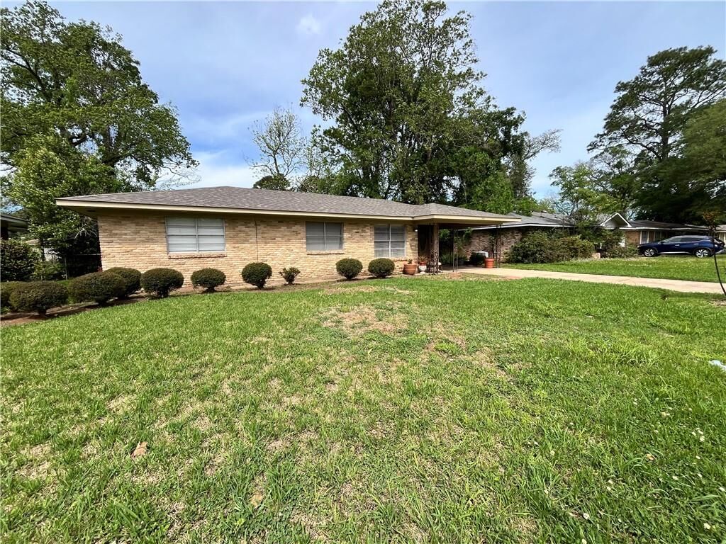Property Photo:  5832 Bruyninckx Road  LA 71301 