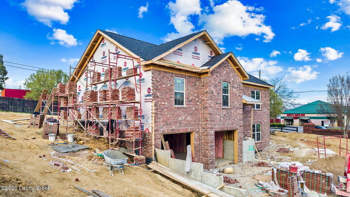 Property Photo: 2125 Churchdown Ln KY 40214