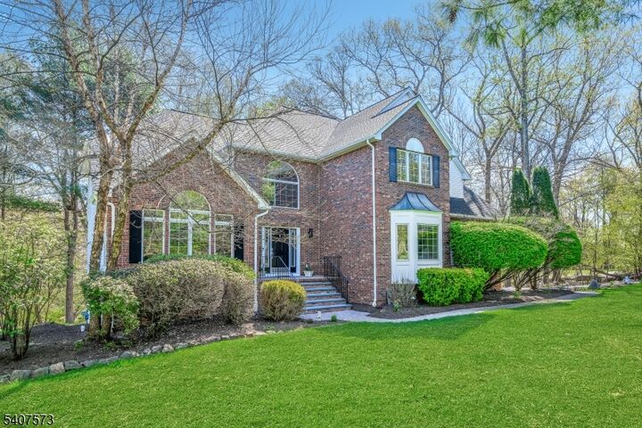 Property Photo:  1 Bell Ct  NJ 07930 