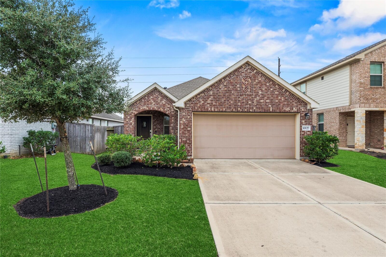 Property Photo:  10127 Lilac Croft Lane  TX 77406 