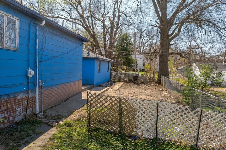 Property Photo: 808 Woodson Street MO 64501