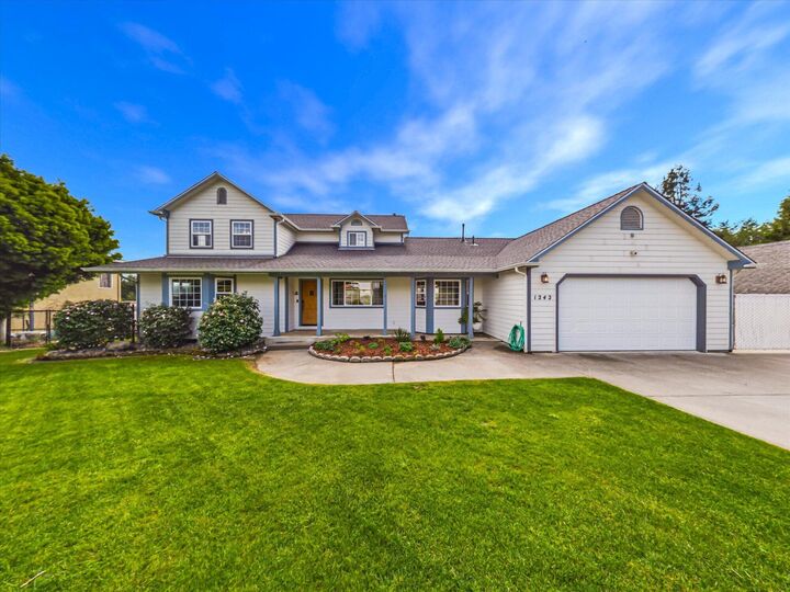 Property Photo: 1242 Elizabeth Barcus Way CA 95540