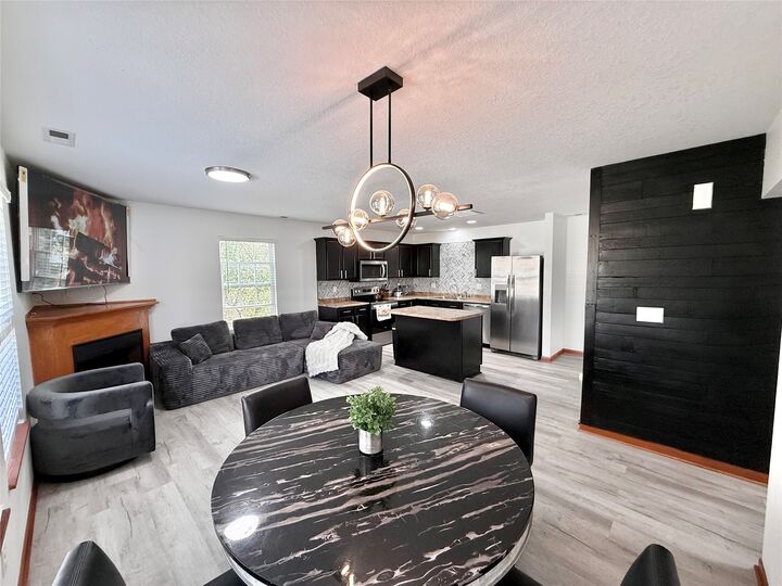 Property Photo:  3035 SW Arlan Lane  IA 50023 