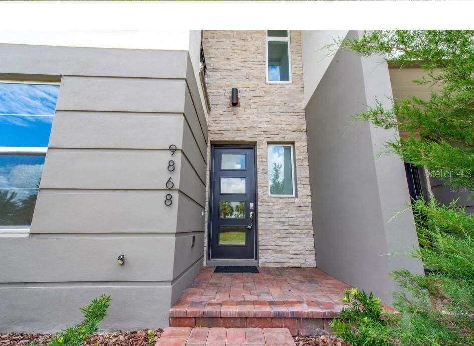 Property Photo: 9868 Bucklow Hill Drive FL 32832