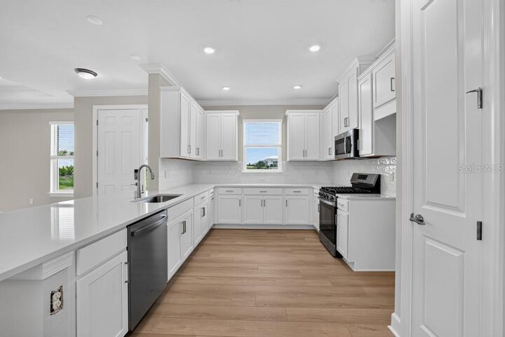 Property Photo: 3316 Porto Lane FL 34211