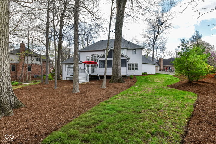 Property Photo:  128 Somerset Court  IN 46060 