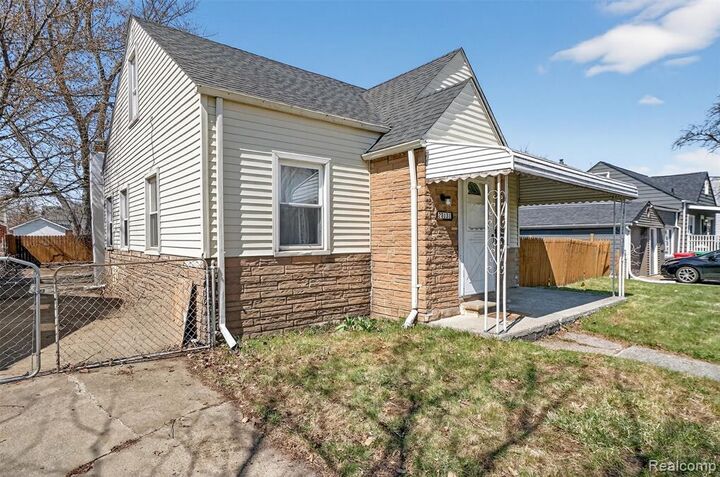 Property Photo:  23131 Lambrecht Avenue  MI 48021 1872 