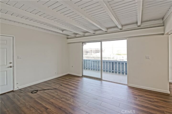 Property Photo:  440 Rosecrans Avenue B  CA 90266 