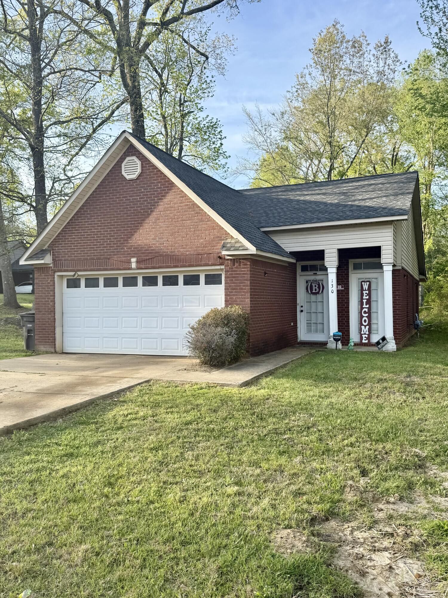 Property Photo: 130 Oak Point MS 38862