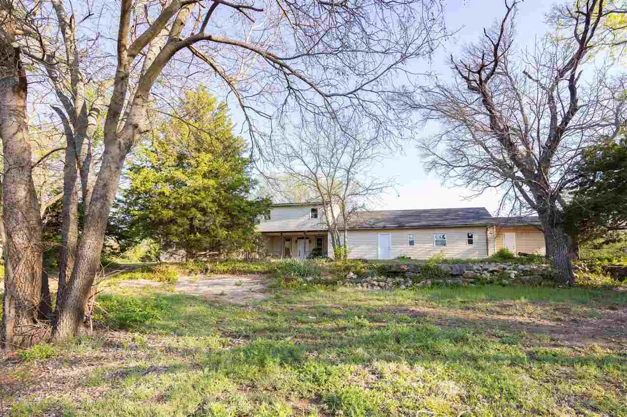 Property Photo:  7359 E Lake Rd  OK 74604 